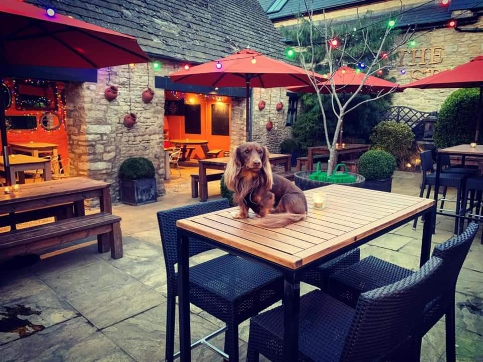 The Star Inn Woodstock Exterior foto